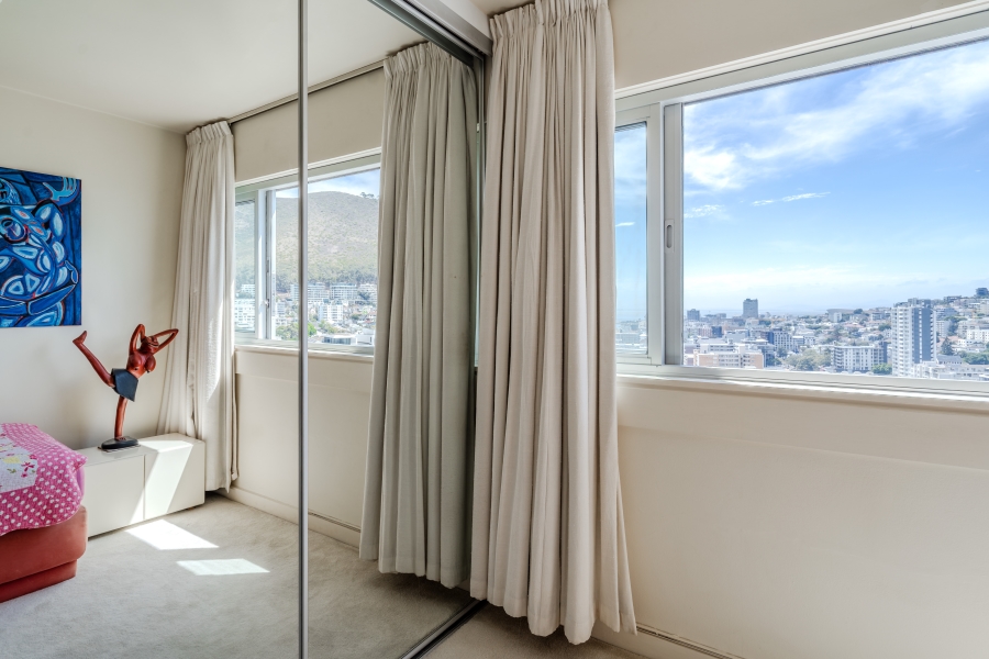 2 Bedroom Property for Sale in Sea Point Western Cape